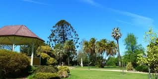 Albury self-guided audio driving tour — scenic road trip route map